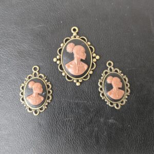 Brown And Black Cameo Necklace And Earring Set